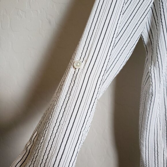 J.Jill Striped Textured Long Sleeve Top Button Up Side Slits Cream/Black Size S - Picture 8 of 11